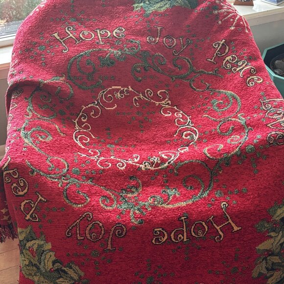 Christmas Throw Wreaths Of The Season Holiday Tapestry Blanket 51” X 68” - Picture 2 of 16